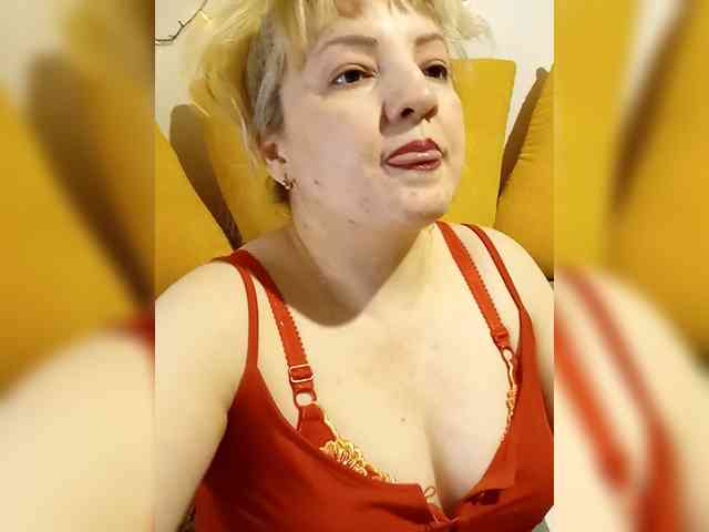 StefanyMellow3 webcam