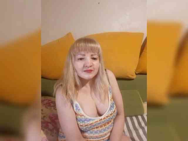 StefanyMellow3 webcam