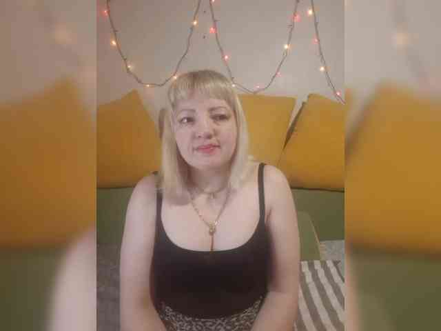 StefanyMellow3 webcam