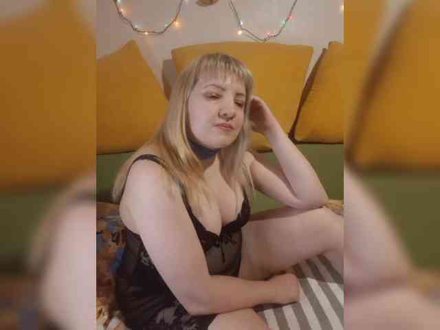 StefanyMellow3 webcam