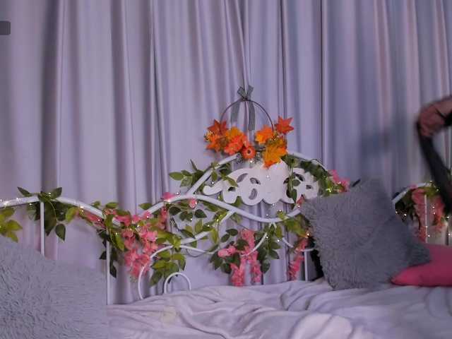 Alice-Smile's BongaCams show and profile