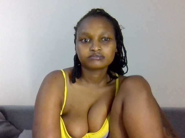 Prettysmilesss webcam