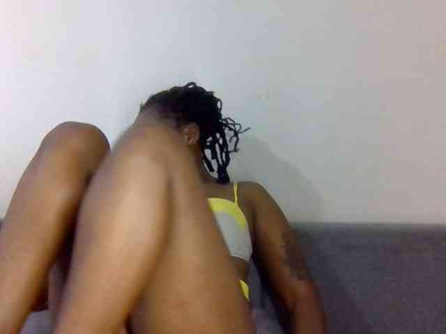 Prettysmilesss webcam