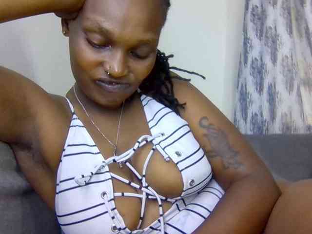 Prettysmilesss webcam