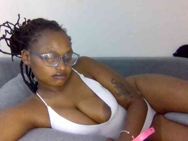 Prettysmilesss webcam