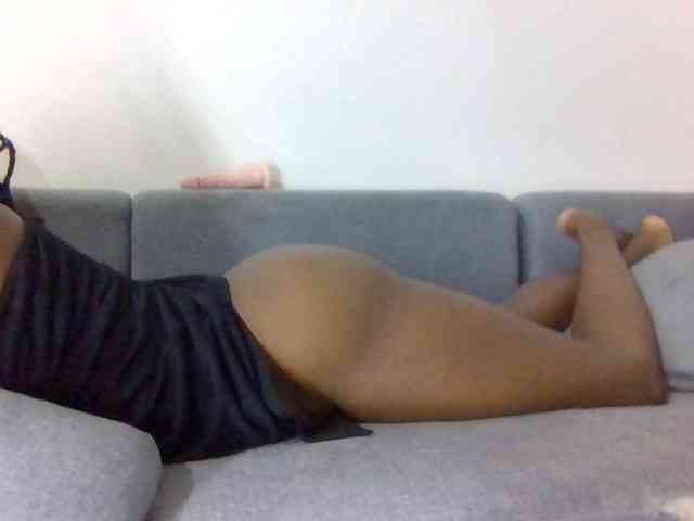 Prettysmilesss webcam