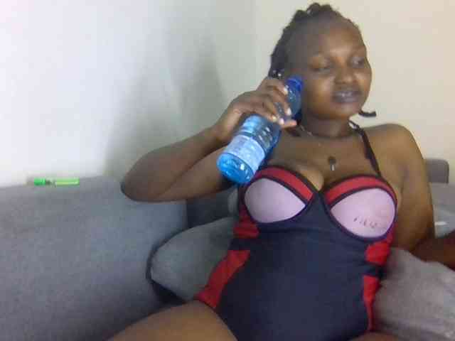 Prettysmilesss webcam