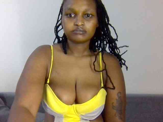 Prettysmilesss webcam