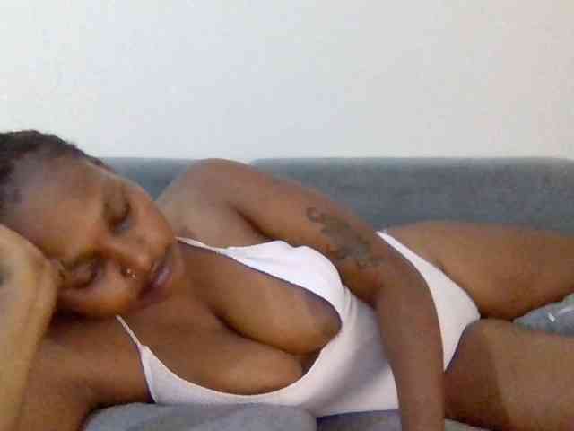 Prettysmilesss webcam