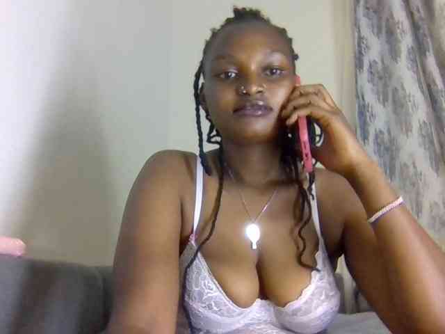 Prettysmilesss webcam