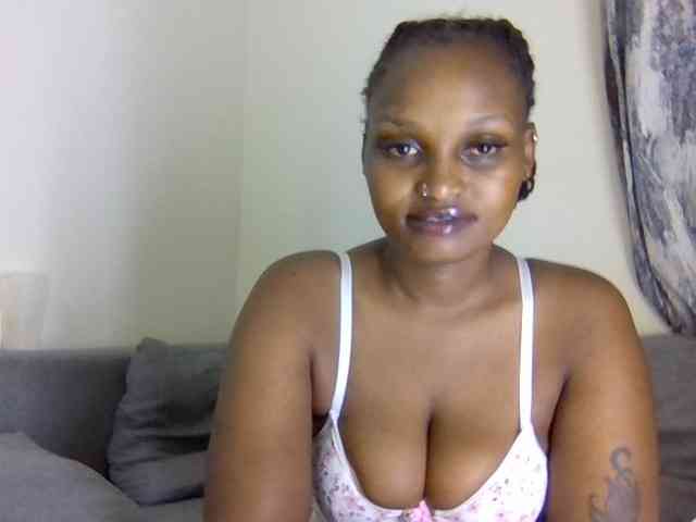 Prettysmilesss webcam