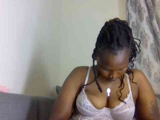 Prettysmilesss webcam