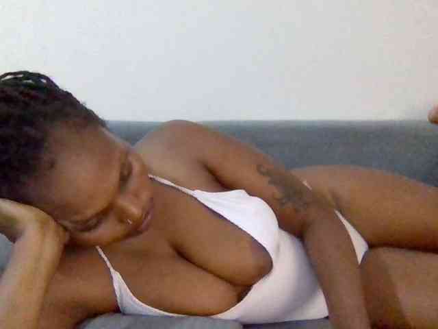 Prettysmilesss webcam