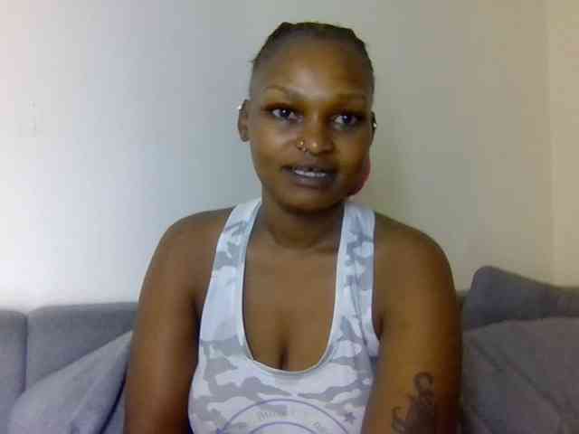 Prettysmilesss webcam