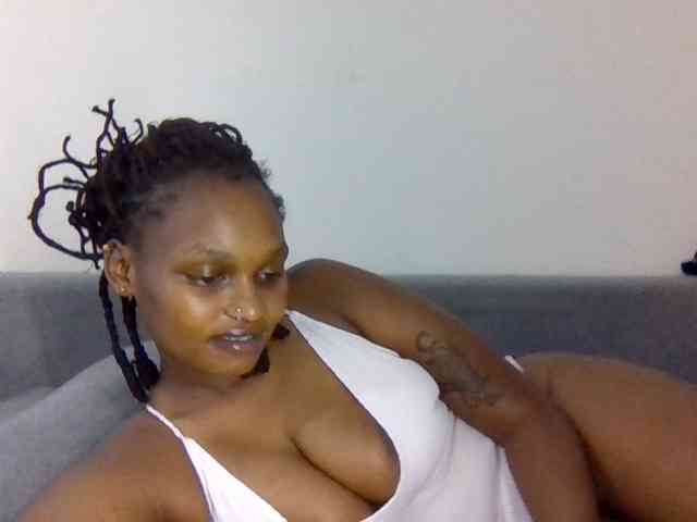 Prettysmilesss webcam