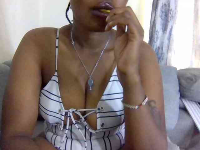 Prettysmilesss webcam