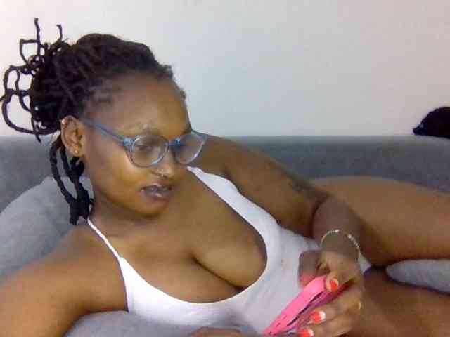 Prettysmilesss webcam