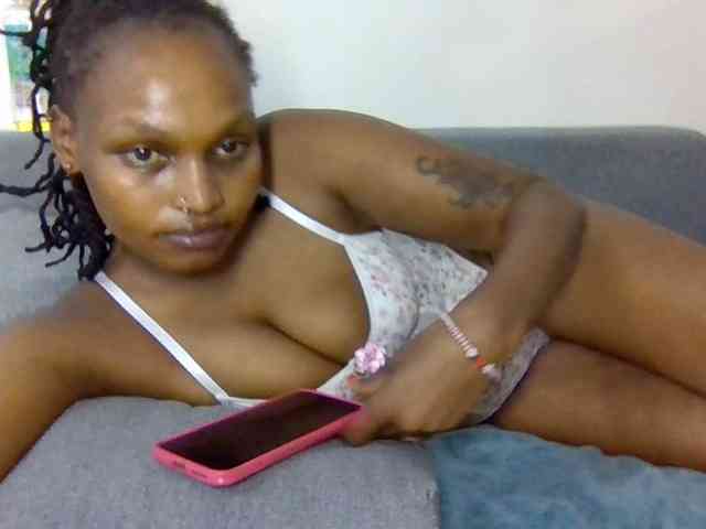 Prettysmilesss webcam