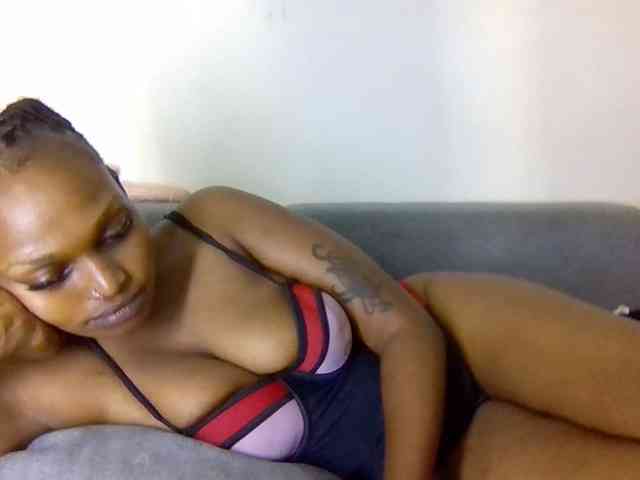 Prettysmilesss webcam