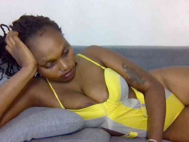 Prettysmilesss webcam