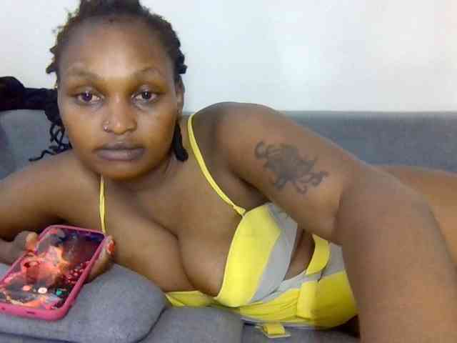 Prettysmilesss webcam