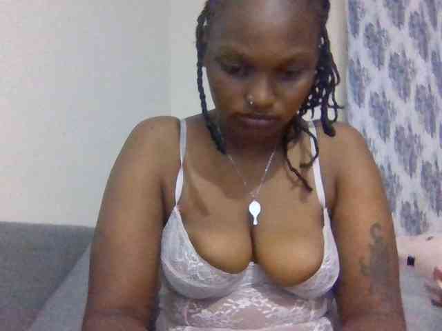 Prettysmilesss webcam