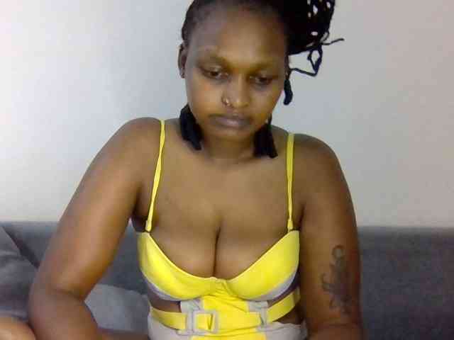 Prettysmilesss webcam