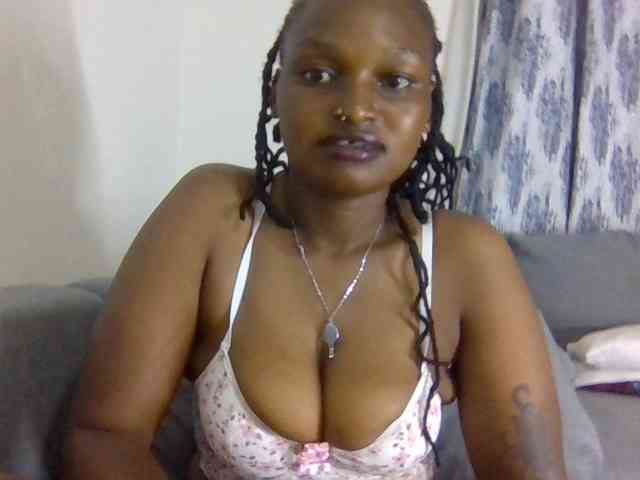 Prettysmilesss webcam