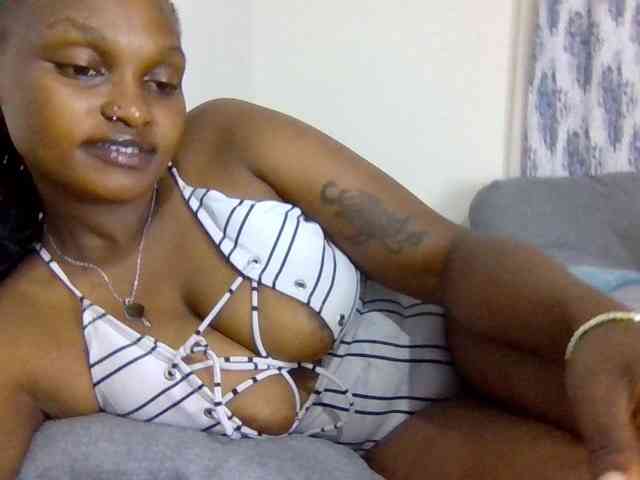 Prettysmilesss webcam