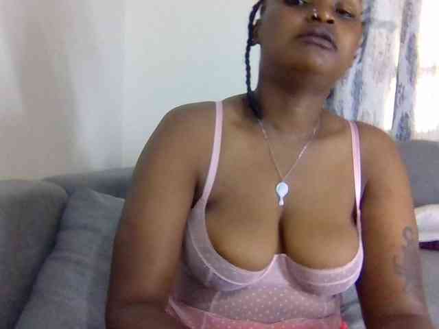 Prettysmilesss webcam