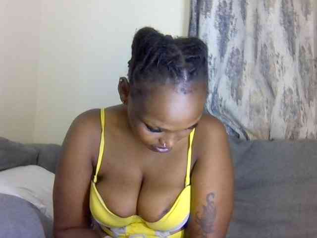 Prettysmilesss webcam