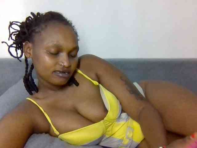 Prettysmilesss webcam