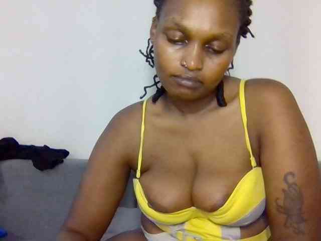 Prettysmilesss webcam