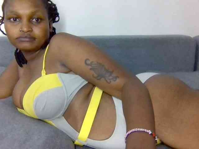 Prettysmilesss webcam