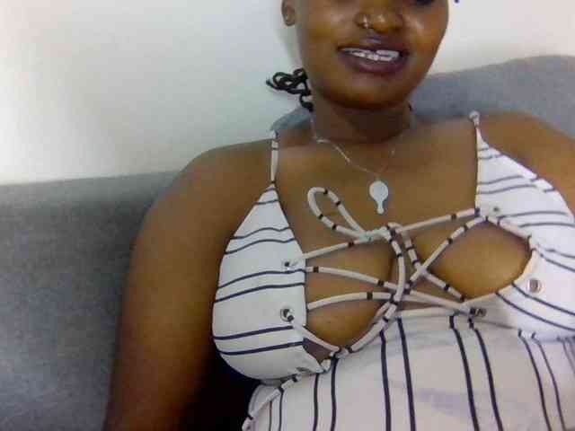 Prettysmilesss webcam