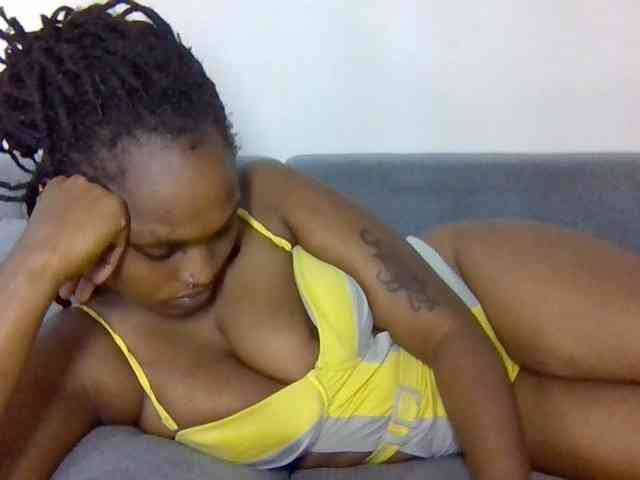 Prettysmilesss webcam