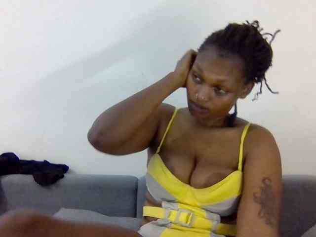 Prettysmilesss webcam