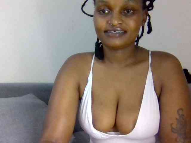 Prettysmilesss webcam