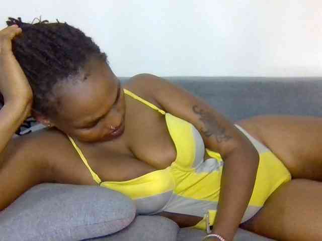 Prettysmilesss webcam