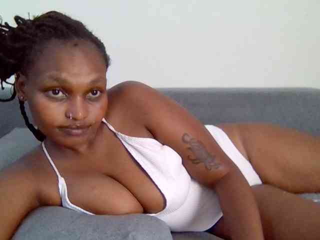 Prettysmilesss webcam