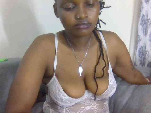 Prettysmilesss webcam