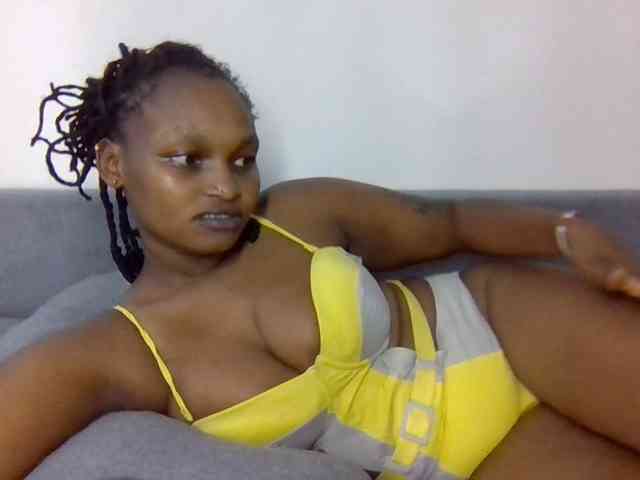 Prettysmilesss webcam