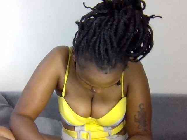 Prettysmilesss webcam