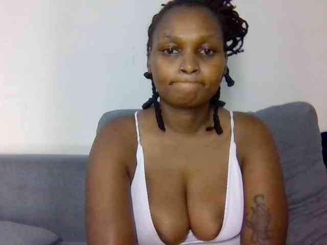 Prettysmilesss webcam