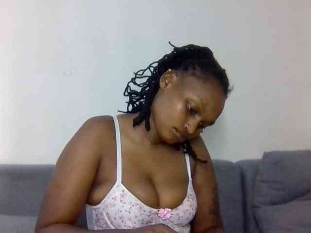 Prettysmilesss webcam