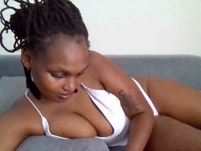 Prettysmilesss webcam