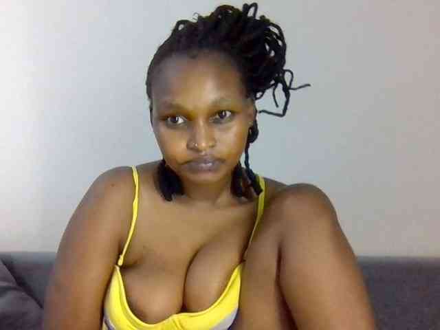 Prettysmilesss webcam