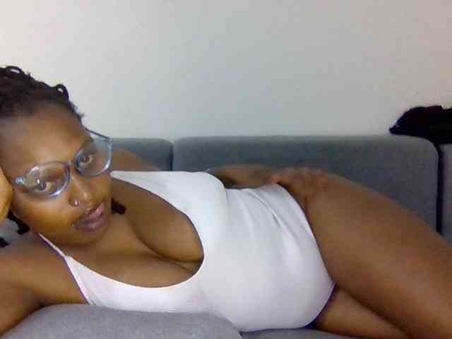 Prettysmilesss webcam