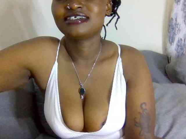 Prettysmilesss webcam