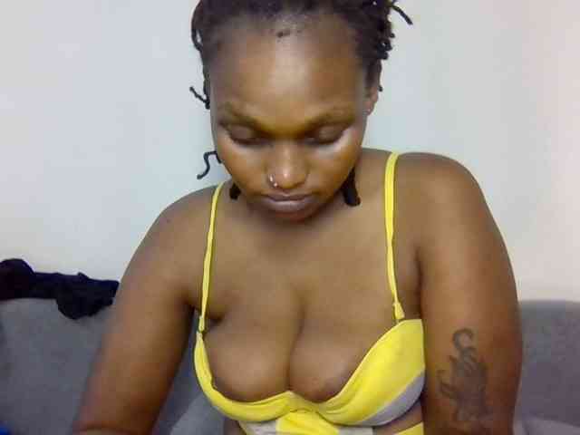 Prettysmilesss webcam